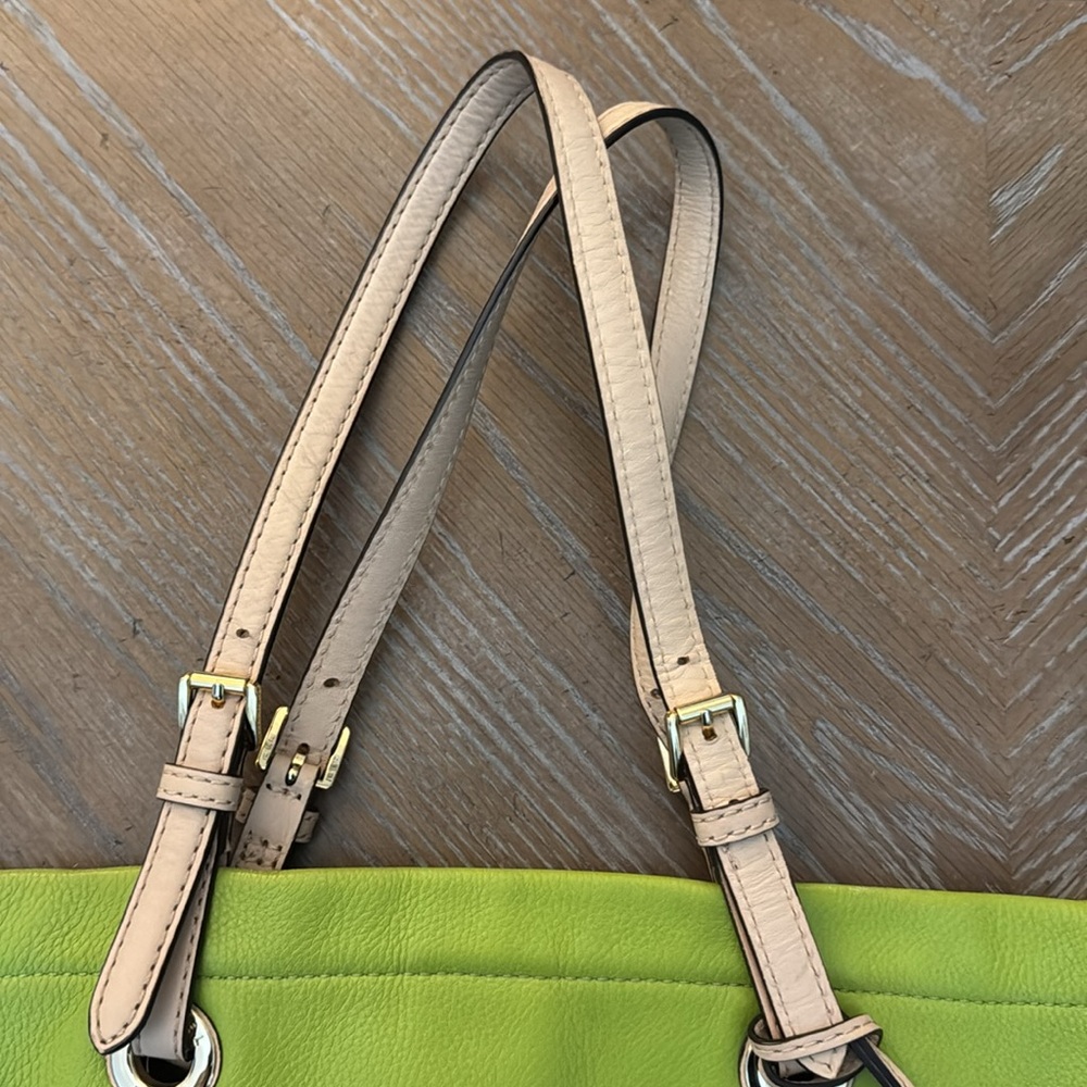 Michael Kors Lime Green Shoulder Bag - Picture 6 of 8